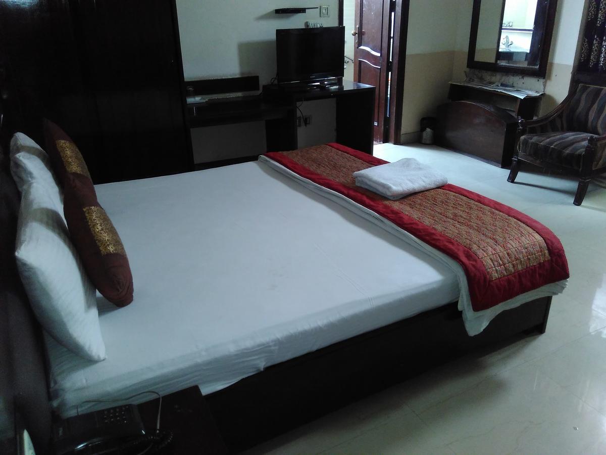 A New Delhi Hotel Orchid Garden Zewnętrze zdjęcie