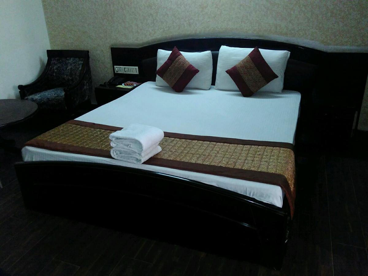 A New Delhi Hotel Orchid Garden Zewnętrze zdjęcie