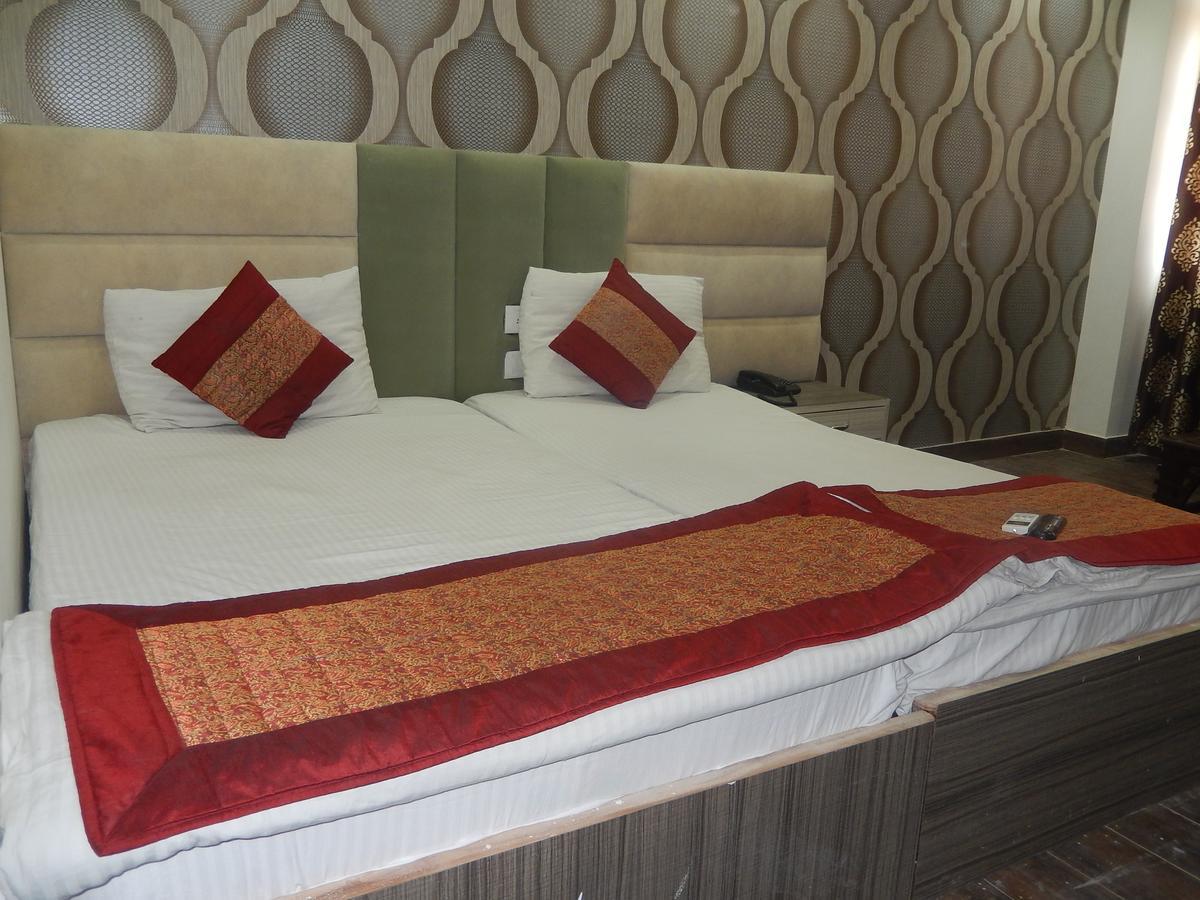 A New Delhi Hotel Orchid Garden Zewnętrze zdjęcie