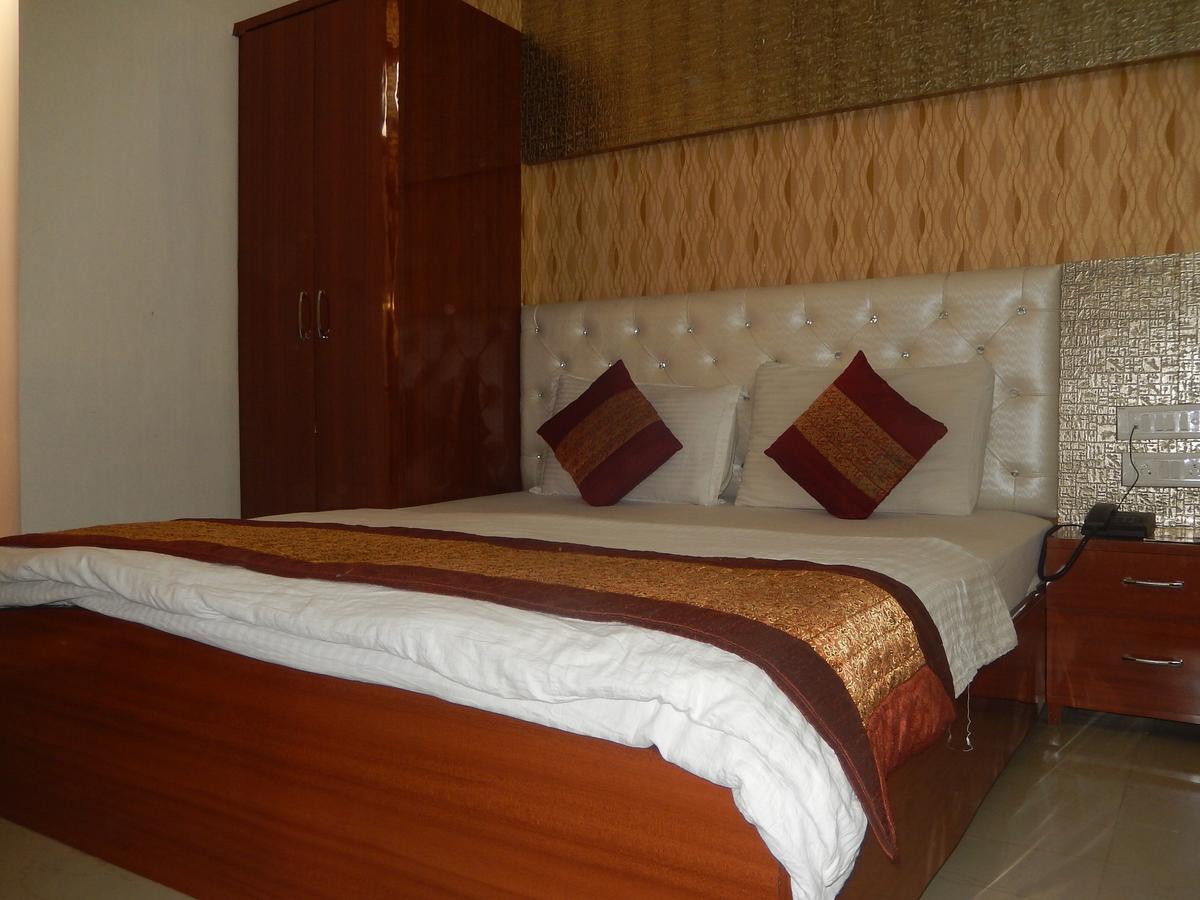 A New Delhi Hotel Orchid Garden Zewnętrze zdjęcie
